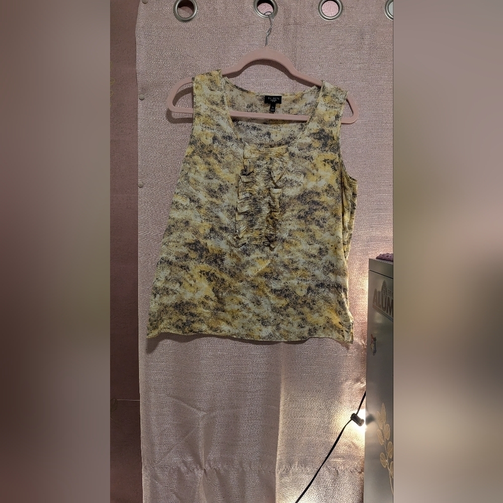 Talbots‎ Sleeveless Top Gold Black Abstract Print Ruffle Front Casual